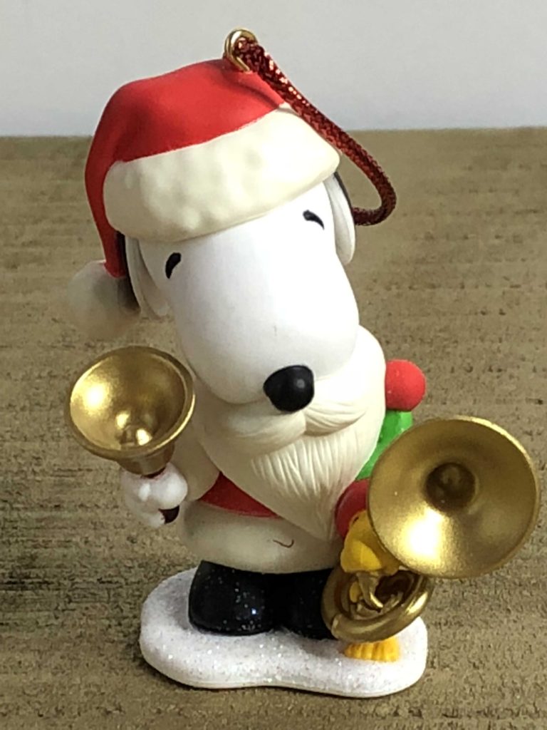 Spotlight on Snoopy Bell-Ringer Snoopy Ornament5