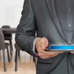 businessman-2606509_640