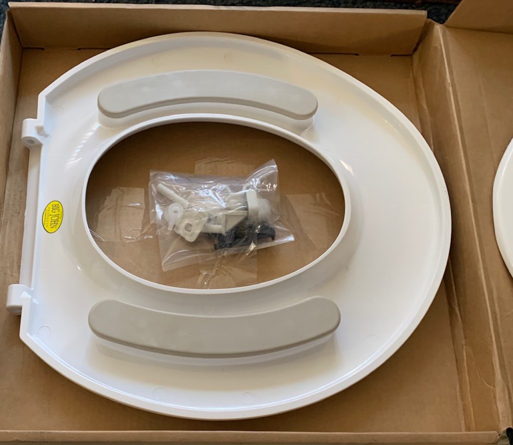 Big John Standard Toilet Seat Closed Front with Cover - 6W