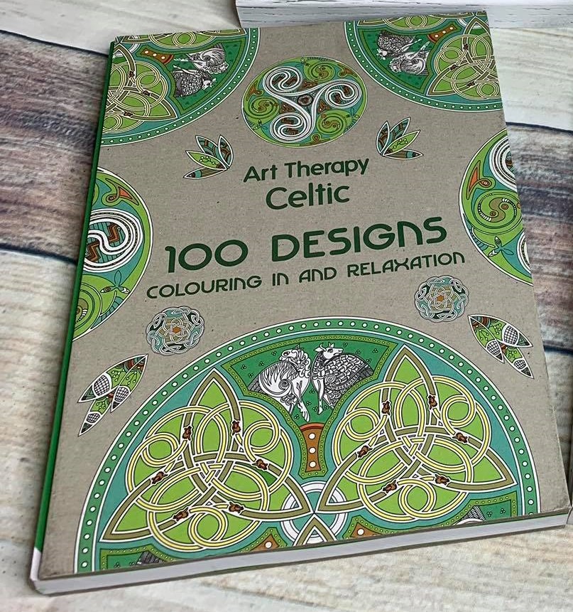 Complete Photo Guide to Crochet 2nd Edition & Art Therapy Celtic Books7