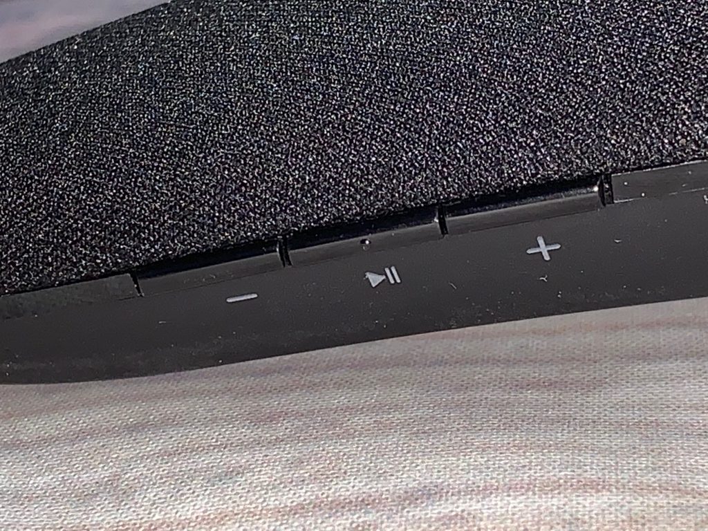 JBL SOUNDGEAR Wearable Wireless Sound7